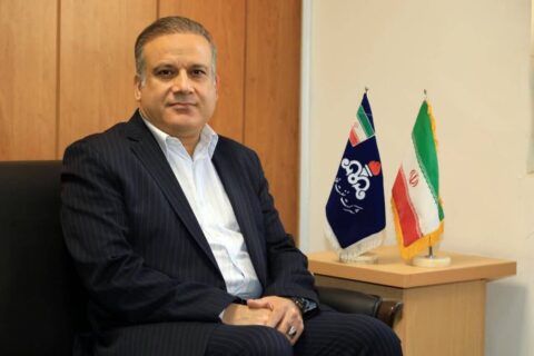 احمدرضا راستی در حال بازدید از تجهیزات طرح NGL خارگ