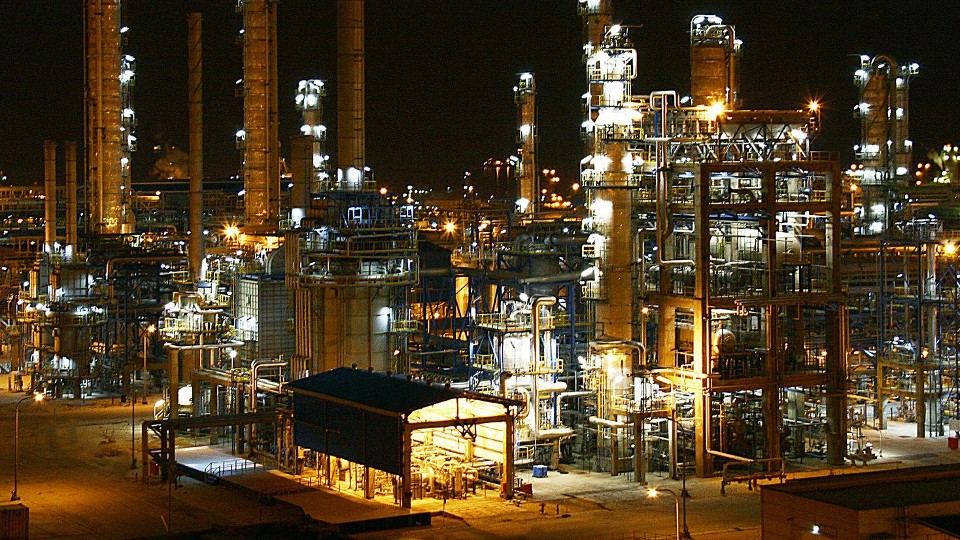 نمایی از پتروشیمی خلیج فارس