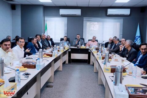 مدیران پتروشیمی در نشست توسعه داخلی‌سازی و اعطای گواهینامه ساخت داخل