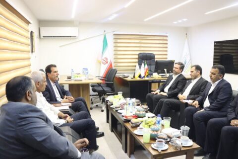 به گزارش نفت جنوب به نقل از روابط‌عمومی شرکت پازارگاد؛ مدیرکل ورزش و جوانان استان بوشهر در دیدار با مدیرعامل شرکت عملیات غیرصنعتی پازارگاد، ضمن قدردانی از حمایت‌های صنعت از ورزش استان، خواستار توجه جدی صنایع مستقر در استان به کشف استعدادهای ورزشی این استان و زمینه‌سازی برای درخشش ورزشکاران این استان در عرصه‌های ملّی و بین‌المللی شد.