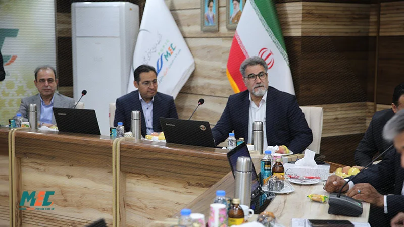 به گزارش نفت جنوب به نقل از روابط عمومی شرکت مبین انرژی خلیج فارس، در این نشست، موضوعات کلان منابع انسانی از جمله ارتقای سطح شایستگی کارکنان، بهبود فرآیندهای جذب و نگهداشت نیروی انسانی، توسعه آموزش‌های تخصصی و تقویت رفاه کارکنان مورد بررسی قرار گرفت.