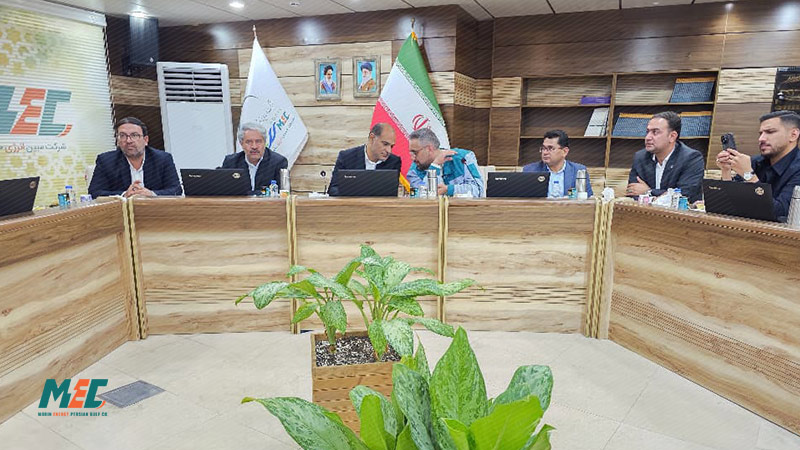 در مراسم امضای تفاهم‌نامه همکاری برای حفاظت از زیستگاه لاک‌پشت‌های منقار عقابی خلیج فارس، دکتر پاسالار، فرماندار محترم عسلویه، ضمن تبریک به مناسبت حضور دکتر محمدهاشم نجفی اردکانی در مدیریت شرکت مبین انرژی خلیج فارس، ایشان را مدیری توانمند با سوابق موفق در سمت‌های پیشین معرفی کرد.