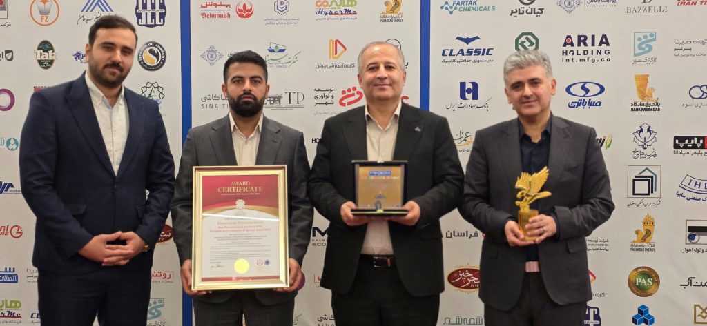 پتروشیمی فن‌آوران نشان برتر اجلاس بین‌المللی توسعه صادرات کشور را کسب کرد