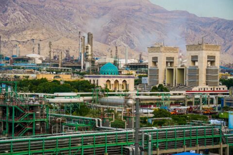 به گزارش نفت جنوب به نقل از روابط عمومی و امور بینالملل پتروشیمی جم، اجرای پروژه استقرار استاندارد بینالمللی ISO46001:2019 در راستای ایفای مسئولیتهای اجتماعی، حفاظت از محیط زیست و حرکت به سوی توسعه پایدار، و با هدف مدیریت بهینه مصرف آب، کاهش هدررفت منابع و الگوسازی برای سایر صنایع ملی در پتروشیمی جم کلید خورد.