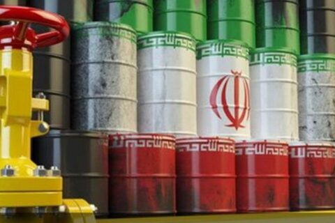 به گزارش نفت جنوب به نقل از تسنیم، واگذاری سهام شرکت ملی نفت در کمیسیون اقتصادی، بازرگانی و اداری مجمع تشخیص مصلحت نظام مورد بررسی قرار گرفت. این سیاست در راستای مولدسازی داراییهای دولت مطرح است و زمینه لازم برای مشارکت دادن مردم در اقتصاد ملی را به وجود میآورد.