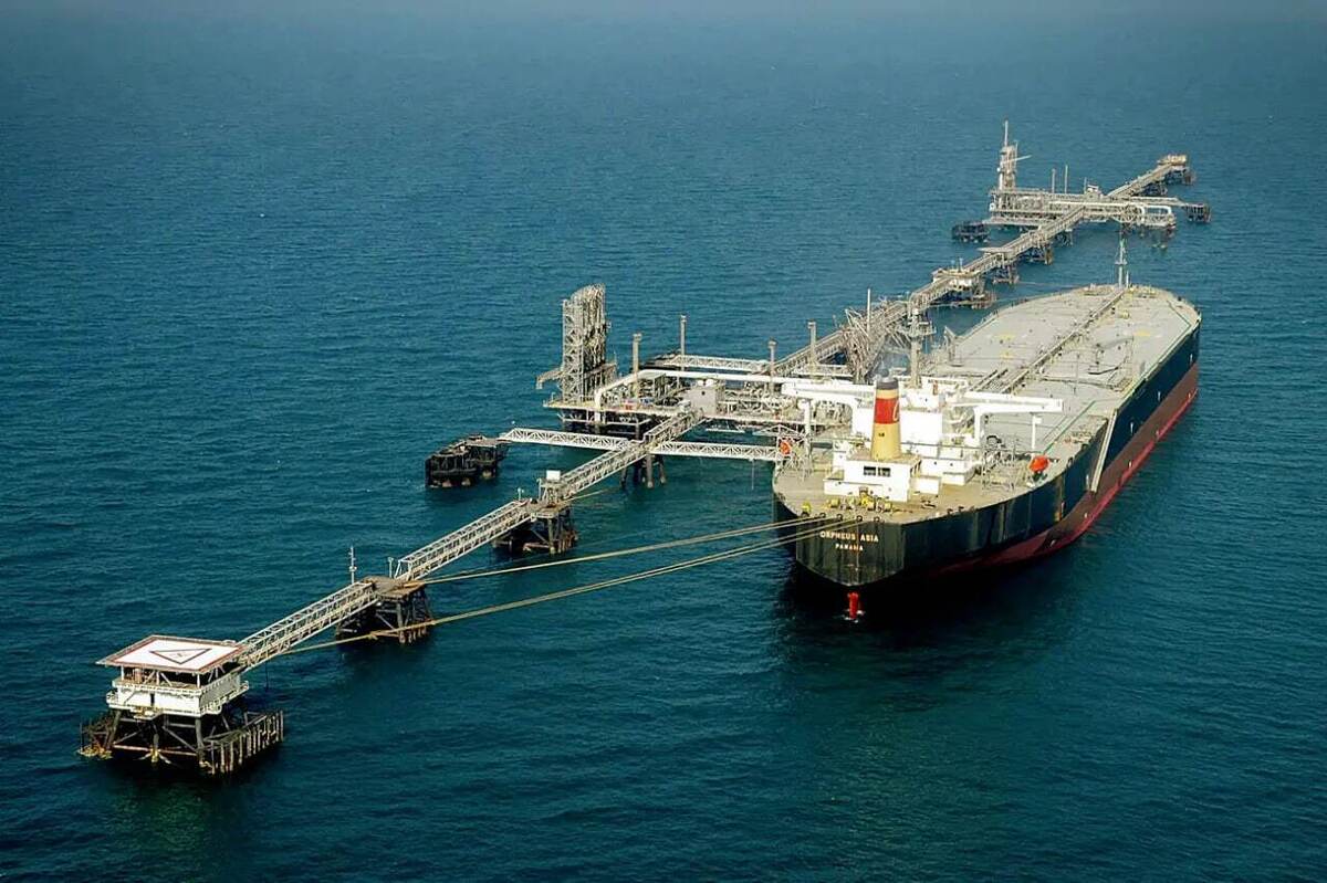 به گزارش نفت جنوب به نقل از مهر، در هفته‌ای که گذشت، بخش آب و انرژی ایران شاهد مجموعه‌ای از رویدادهای مهم و متنوع بود؛ از افزایش مصرف بنزین و ادامه روند خشکسالی، تا کشف ذخایر جدید گازی و مشکلات صادرات فرآورده‌های نفتی.