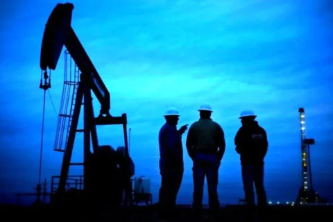 به گزارش نفت جنوب به نقل از ایلنا، در پی انتشار گزارشی با عنوان «نفت داریم، دکل نداریم؛ فقر ملی با وعده جبران نمی‌شود» در خبرگزاری ایلنا ، روابط عمومی شرکت ملی نفت ایران جوابیه‌ای ارسال کرد که متن آن به شرح زیر است: