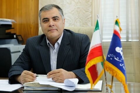 به گزارش نفت جنوب به نقل از ایسنا، محسن پاکنژاد با بیان اینکه خدا را شاکرم که امروز میتوانم خبر خوب ذخایر جدید گاز و نفت را به مردم شریف و عزیزمان اعلام کنم، اظهار کرد: بر اساس اقدامهای انجامشده در حوزه اکتشاف میدان پازن در ناحیه جنوبی استان فارس و در امتداد شمال استان بوشهر ذخایر جدید کشف شده است.