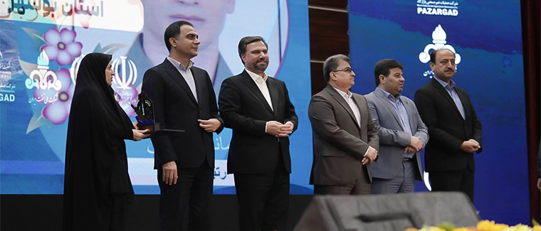 به گزارش نفت جنوب: ارسلان زارع خطاب به دانش آموزان گفت: حضور در دانشگاه و علم‌آموزی در مراکز آموزش عالی، مرحله‌ای نو از زندگی شماست و رسالت جدیدی بر دوش‌تان گذاشته می‌شود که آینده شما و ایران به آن بستگی دارد.