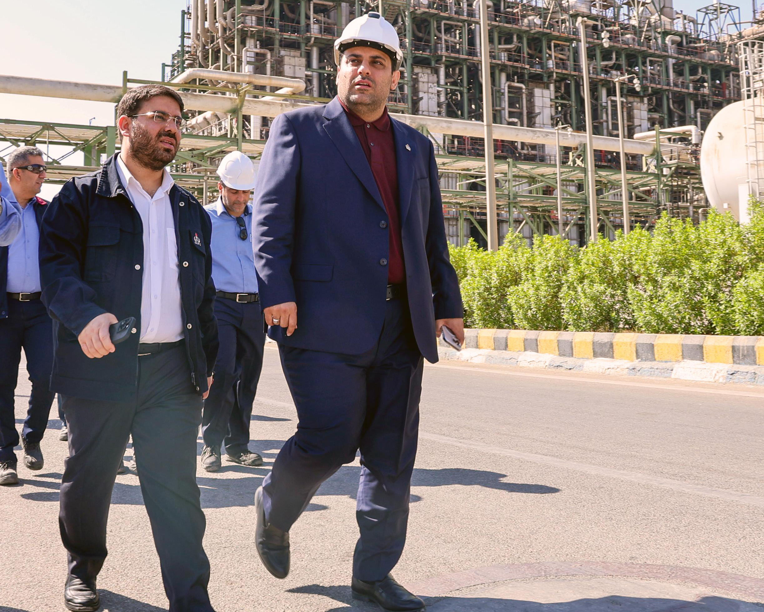 به گزارش نفت جنوب به نقل از روابط عمومی و امور بین‌الملل پتروشیمی امیرکبیر، مهندس حسام خوشبین‌فر سرپرست این شرکت، با هدف بررسی آخرین وضعیت تولید و روند فعالیت واحدهای مختلف، از بخش‌های گوناگون مجتمع بازدید به‌عمل آورد.