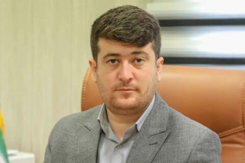 به گزارش نفت جنوب سید جواد فلاحیان، مدیرعامل پادجم در مردادماه برکنار و قاسم زینلینژاد سرپرست این شرکت شد و کمی بعد مسعود اکبری سامانی جای زینلینژاد را گرفت و حدود سه ماه است که پادجم بدون مدیرعامل است.