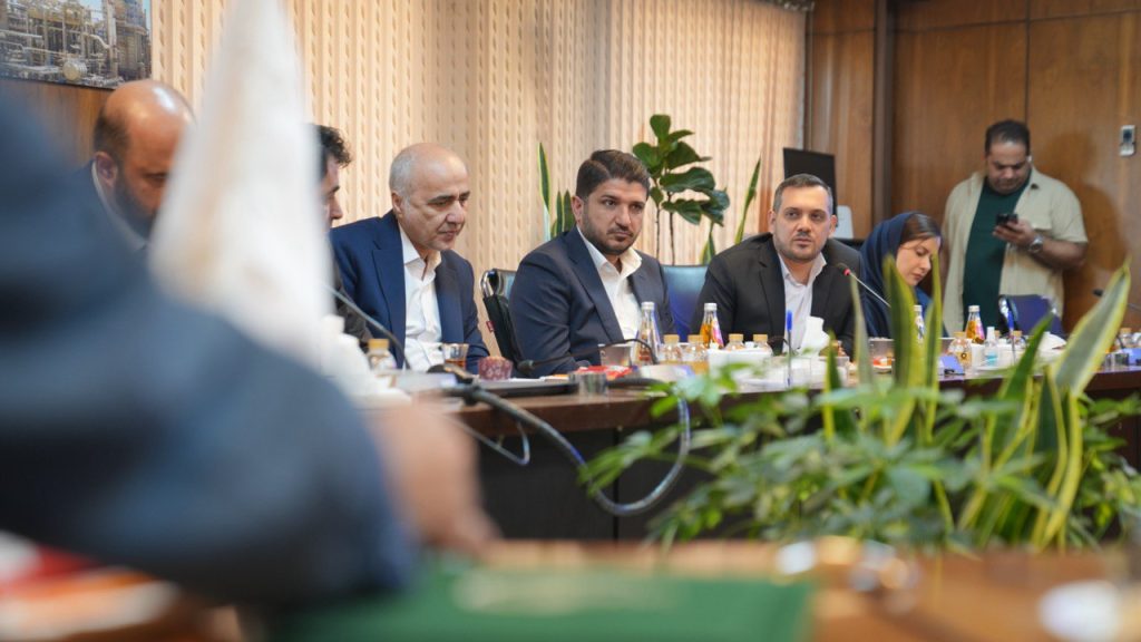 امضای تفاهمنامه سهجانبه پازارگاد، ماهشهر و جهاد دانشگاهی برای گسترش آموزشهای تخصصی و عمومی