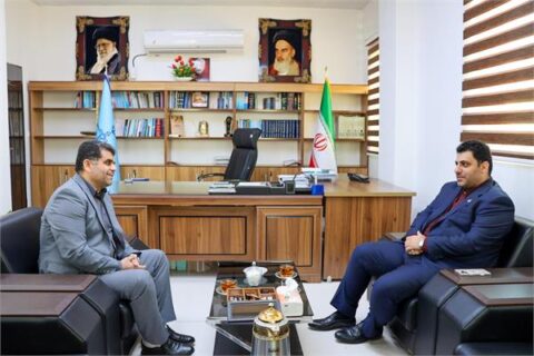 به گزارش نفت جنوب به نقل از روابط عمومی و امور بینالملل پتروشیمی امیرکبیر، در نشست سرپرست پتروشیمی امیرکبیر با ریاست دادگستری بندر امام خمینی(ره)، خوشبینفر با تأکید بر لزوم ادای دین به ایثارگران گفت: ایثارگران بر گردن ما حق دارند و این دغدغه اصلی من بوده و نیت ما این است که تبدیل وضعیت آنها بهزودی انجام شود و هماکنون نیز در حال تأمین منابع مالی لازم برای این اقدام هستیم.