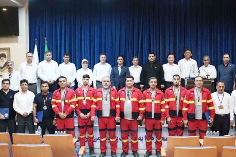 به گزارش نفت جنوب به نقل از روابط عمومی و امور فرهنگی پتروشیمی مروارید؛ آتش‌نشانان شرکت پتروشیمی مروارید که از ۲۴ الی ۲۶ آبان‌ماه به میزبانی سازمان منطقه ویژه در سه رشته ورزشی شرکت کرده بودند، توانستند با عملکردی درخشان، عناوین متعدد قهرمانی و نایب‌قهرمانی این دوره از رقابت‌ها را به خود اختصاص دهند.