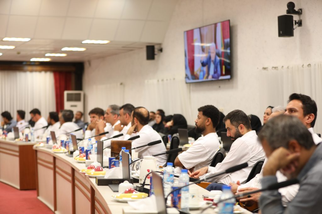 به گزارش نفت جنوب: کاروان‌های کارکنان صنعت پتروشیمی از ۱۷ آبان ماه لغایت پایان آذرماه از طریق مرزهای هوایی استان‌های بوشهر ، فارس، خوزستان و تهران به مکه مکرمه و مدینه منوره اعزام می شوند.