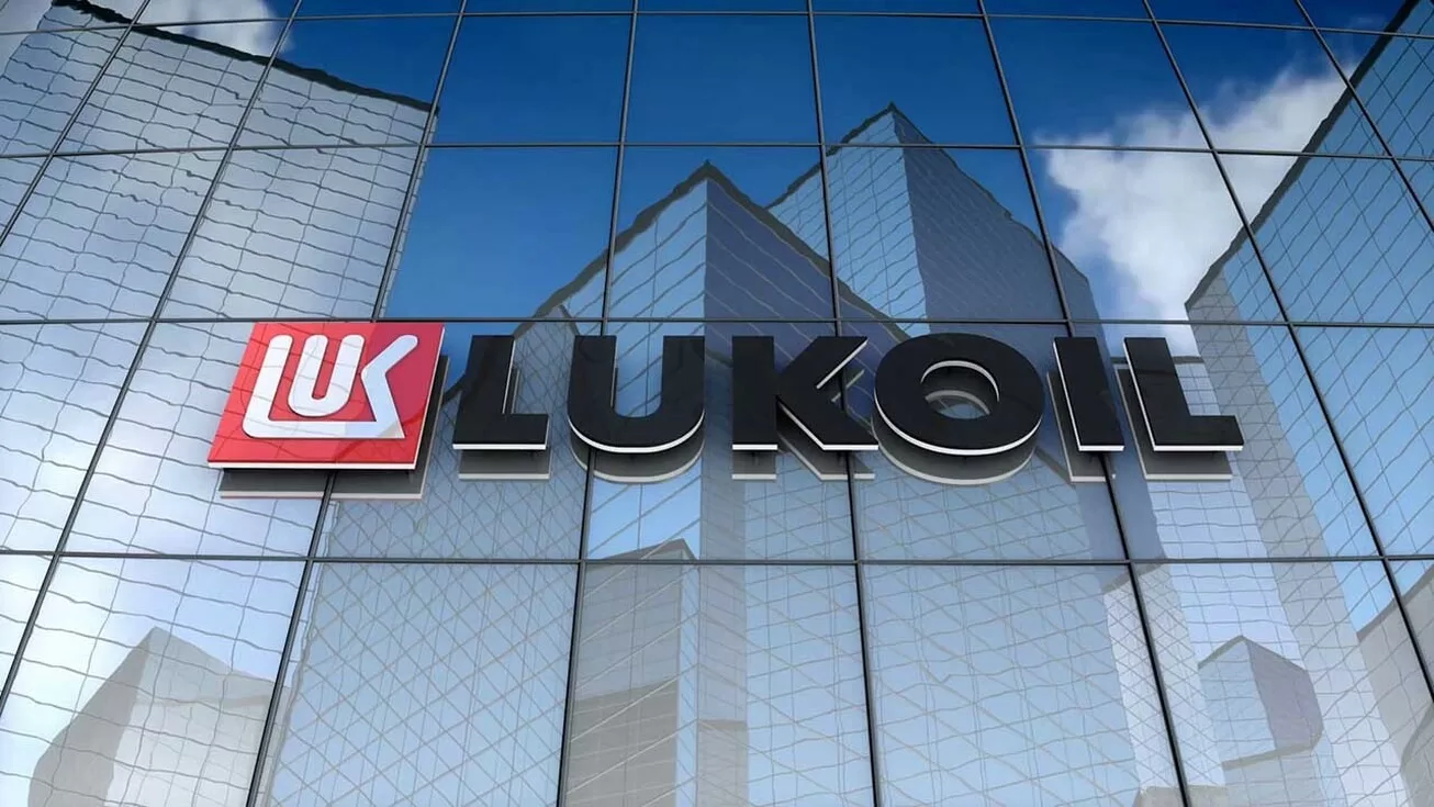 به گزارش نفت جنوب به نقل از ایسنا،  منابع آگاه به رویترز گفتند: پس از تحریم‌های ۲۲ اکتبر آمریکا علیه لوک‌اویل و روس‌نفت، عراق تمام پرداخت‌های نقدی و نفت خام به لوک‌اویل را متوقف کرده است.