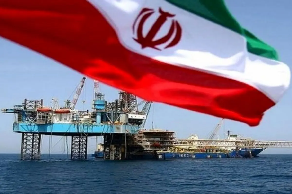 به گزارش نفت جنوب به نقل از مهر، در پی دشواری‌های مداوم جذب سرمایه خارجی به‌دلیل تحریم‌ها، ایران در پروژه‌های کلیدی بالادستی نفت و گاز بر منابع صندوق توسعه ملی تکیه کرده است؛ رویکردی که به‌طور فزاینده شکاف دلارهای محدود و منابع خارجی را با تزریق ریالی و تسهیلات ارزیِ قابل بازپرداخت داخلی پر می‌کند.