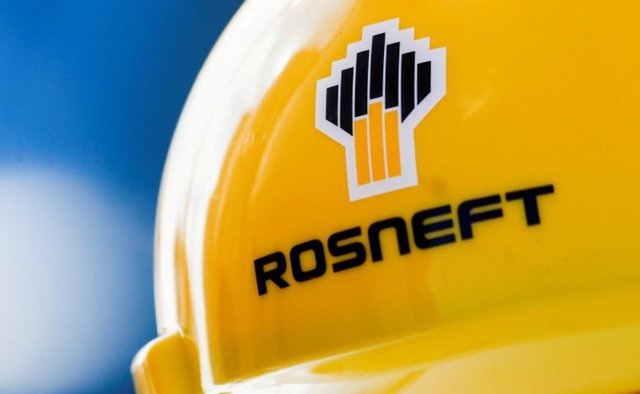 به گزارش نفت جنوب به نقل از ایسنا، روس‌نفت، روز جمعه، اعلام کرد که فشار بیشتر بر نتایج مالی این شرکت، ناشی از افزایش تضمین «امنیت ضد تروریسم» است. این شرکت در مورد اقدامات امنیتی خاص توضیحی نداد. اما اوکراین از ماه اوت، حملات پهپادی به زیرساخت‌های انرژی روسیه را افزایش داده است.