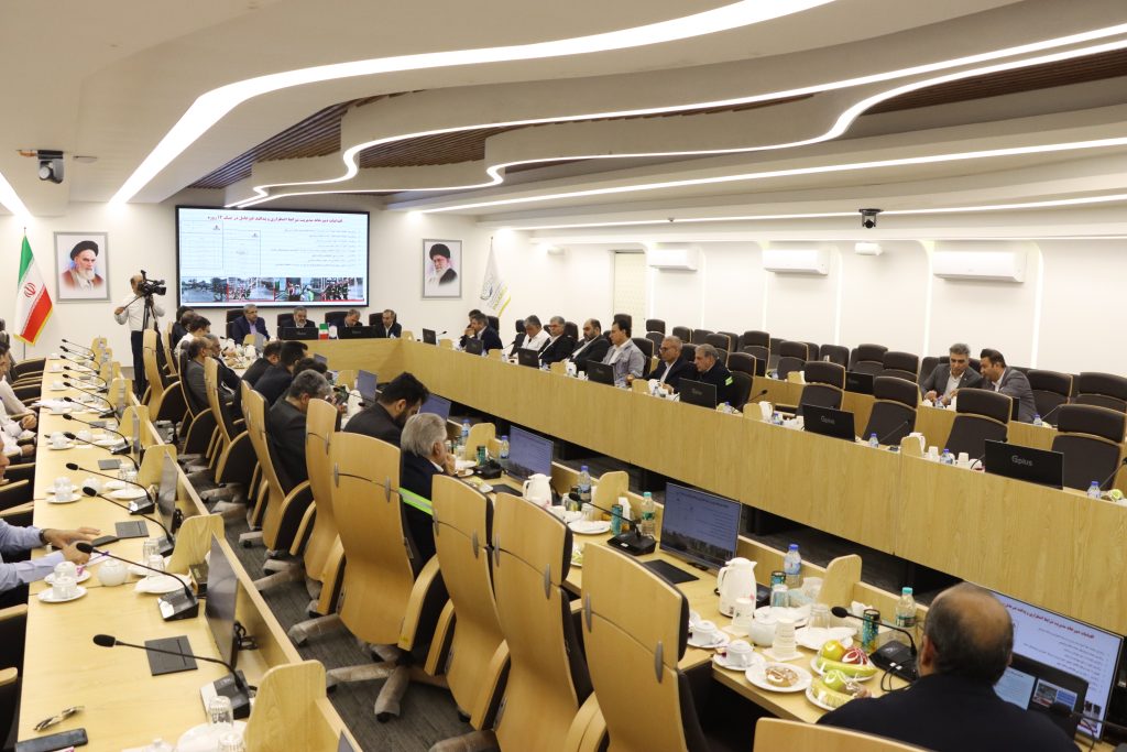 پتروشیمیهای عسلویه میزبان رئیس سازمان پدافند غیرعامل کشور در نشست بررسی راهکارهای ایمنی1