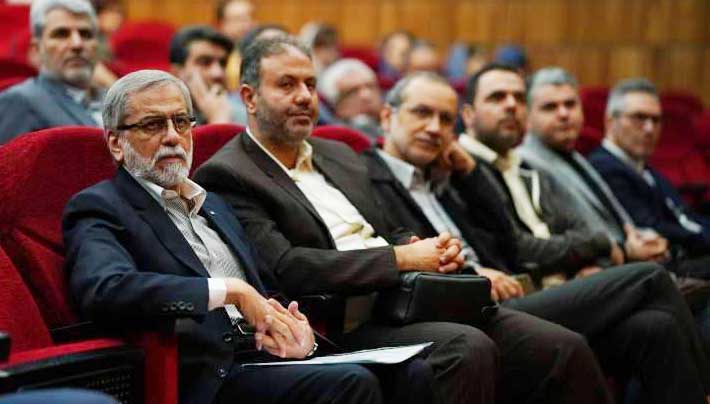 به گزارش نفت جنوب، نهمین همایش بین‌المللی صنایع فراساحل ایران روز یکشنبه ۲۰ آبان ۱۴۰۴ با حضور جمعی از مسئولان، مدیران، اساتید دانشگاه و فعالان صنعت نفت، گاز و دریا در دانشگاه صنعتی شریف آغاز به‌کار کرد. این رویداد علمی با همکاری دانشگاه صنعتی شریف، انجمن مهندسی دریایی ایران و مشارکت نهادهای دریایی کشور برگزار شد و هدف آن بررسی آخرین دستاوردها و چالش‌های توسعه دریا‌محور اعلام شد.