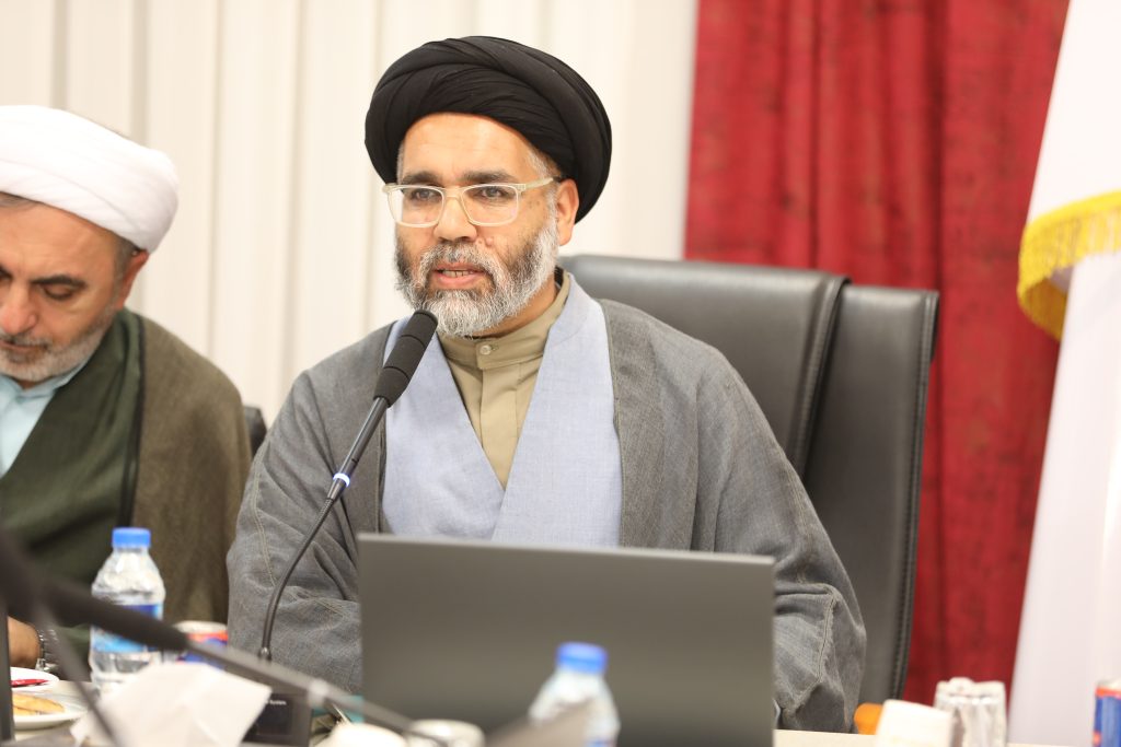 اعزام کارکنان و خانوادههای کارکنان صنعت پتروشیمی منطقه پارس به سرزمین وحی