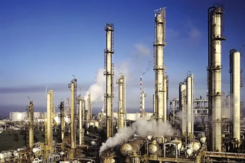 به گزارش نفت جنوب به نقل از خبرگزاری رویترز، خالد الملا اعلام کرد که این شرکت قصد دارد تا پایان سال ۲۰۳۰، یک میلیارد و ۲۰۰ میلیون دینار (۳ میلیارد و ۹۲۰ میلیون دلار) برای اجرای برنامه حفاری اکتشافی خود هزینه کند.