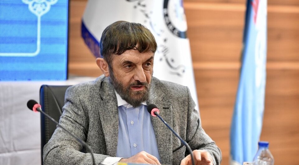 به گزارش نفت جنوب به نقل از تسنیم، علی آقامحمدی، رئیس گروه اقتصادی دفتر مقام معظم رهبری در مراسم افتتاحیه آزمایشگاه تحقیقاتی تضمین جریان انرژی پاسارگاد در انستیدوی نفت دانشگاه تهران اظهار داشت: راه‌اندازی این آزمایشگاه مهم، یک‌سال پیش کلنگ‌زنی شد و برخلاف روال معمول در پروژه‌های اجرایی و عمرانی، درست در زمان مقرر، یعنی یک‌سال بعد، امروز شاهد افتتاح آن هستیم و این رویکرد، یک رویکرد قابل تحسین است.