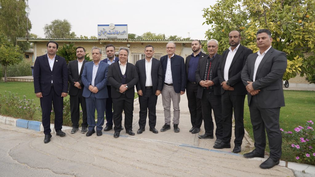 به گزارش نفت جنوب به نقل از روابط عمومی شرکت عملیات غیرصنعتی پازارگاد؛ در این بازدید که ظرفیت‌ها و توسعه همکاری‌های مشترک مورد بررسی قرار گرفت، مدیران از اماکن فرهنگی و آموزشی شهرک پردیس یازدید نموده و در جریان آخرین فعالیت‌ها و توانمندی‌های این مجموعه قرار گرفتند.