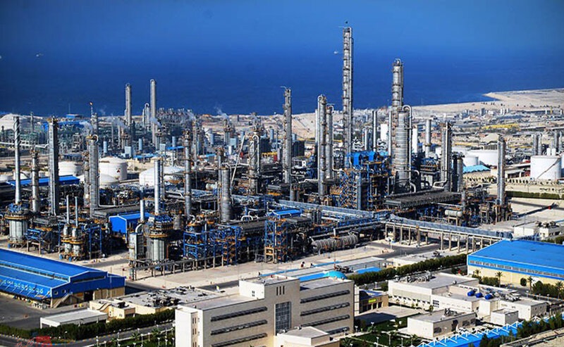 به گزارش نفت جنوب به نقل از تسنیم، امروز دوشنبه اول دی‌ماه، مجموعا 600,000,000 سهم معادل 5 درصد از سهام شرکت پتروشیمی اروند با نماد «اروند» در بازار سرمایه عرضه شد.