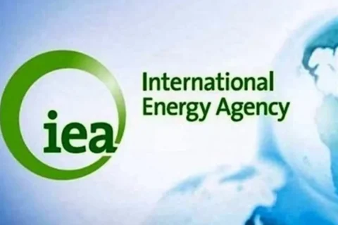 به گزارش نفت جنوب به نقل از رویترز، اطلاعات اوپک که در روز پنجشنبه منتشر شد نشان می‌دهد این گروه تعادل عرضه و تقاضا را در 2026 پیش‌بینی می‌کند. این اطلاعات درست برخلاف مازاد عرضه‌ای است که آژانس بین‌المللی انرژی تخمین می‌زند.